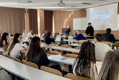 Summer School "Fashion Media Studies"